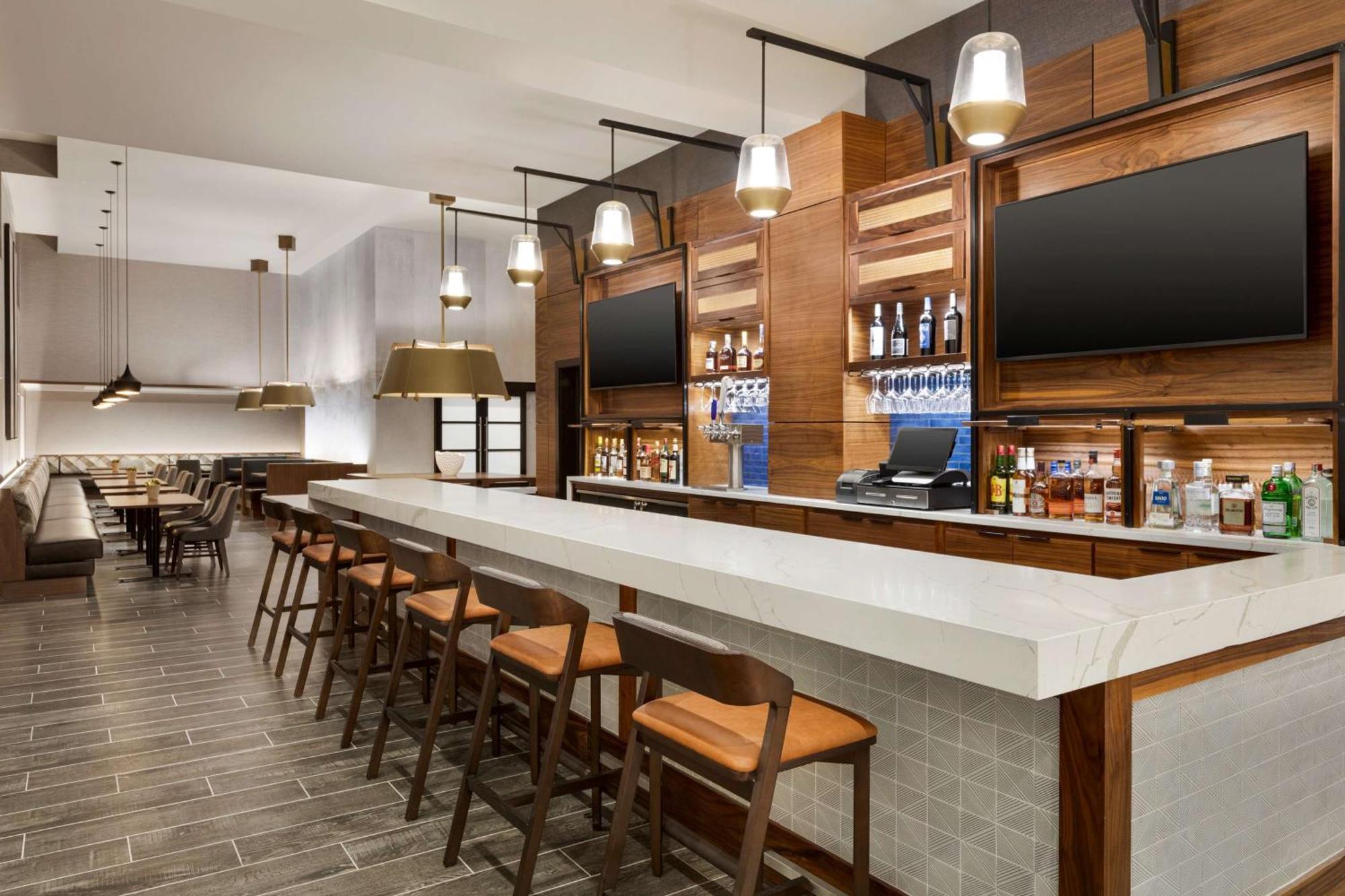 Hotel Doubletree By Hilton Columbus Dublin Exterior foto