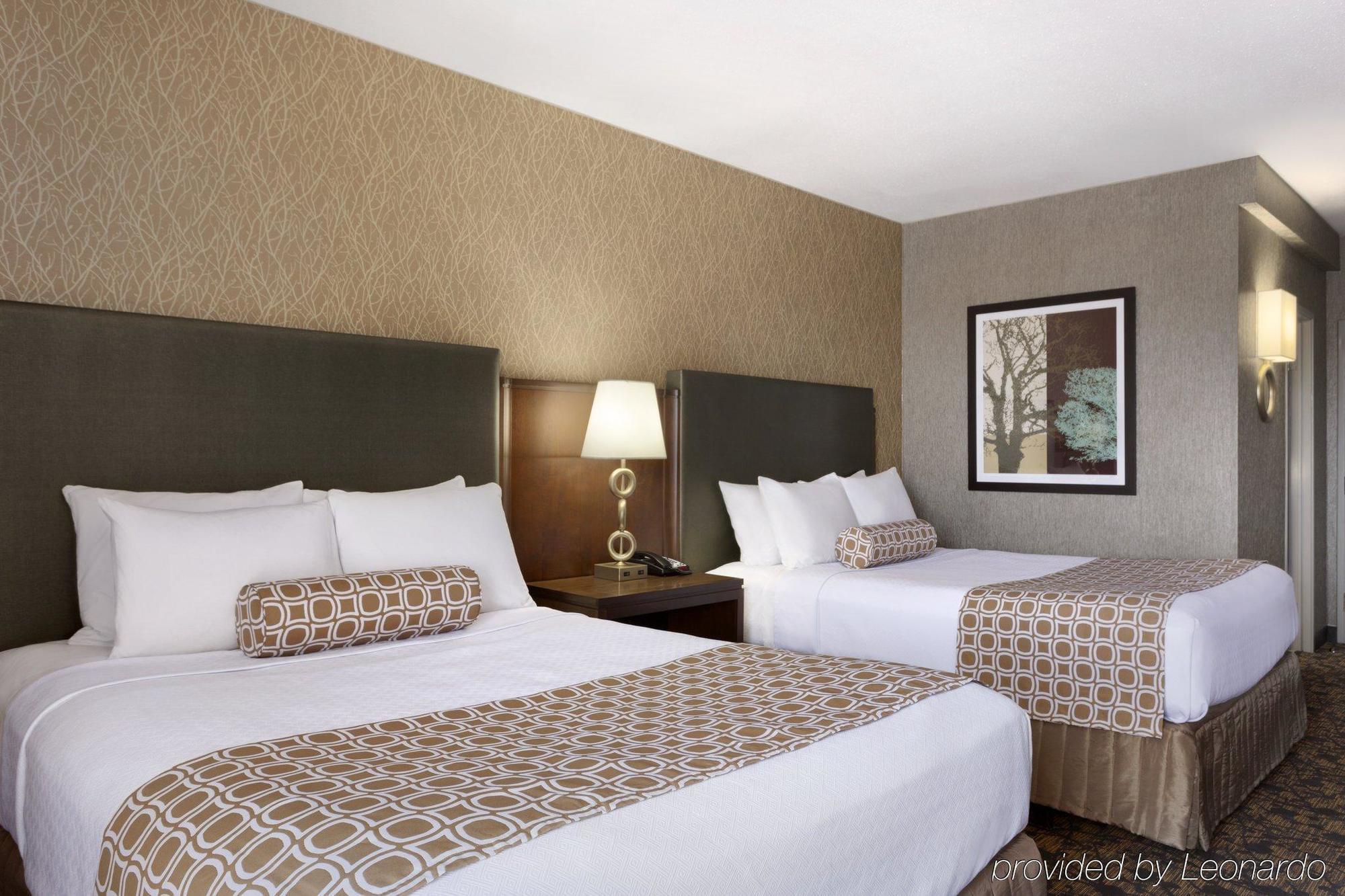 Hotel Doubletree By Hilton Columbus Dublin Exterior foto